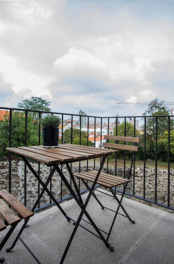 Orm - Martires & Pinheiro Apartments Porto Bagian luar foto