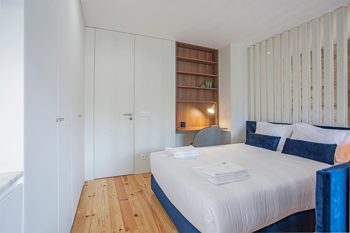 Orm - Martires & Pinheiro Apartments Porto Bagian luar foto