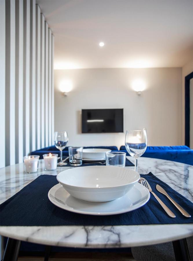 Orm - Martires & Pinheiro Apartments Porto Bagian luar foto