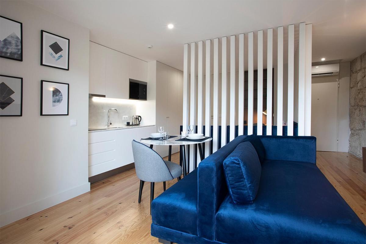 Orm - Martires & Pinheiro Apartments Porto Bagian luar foto