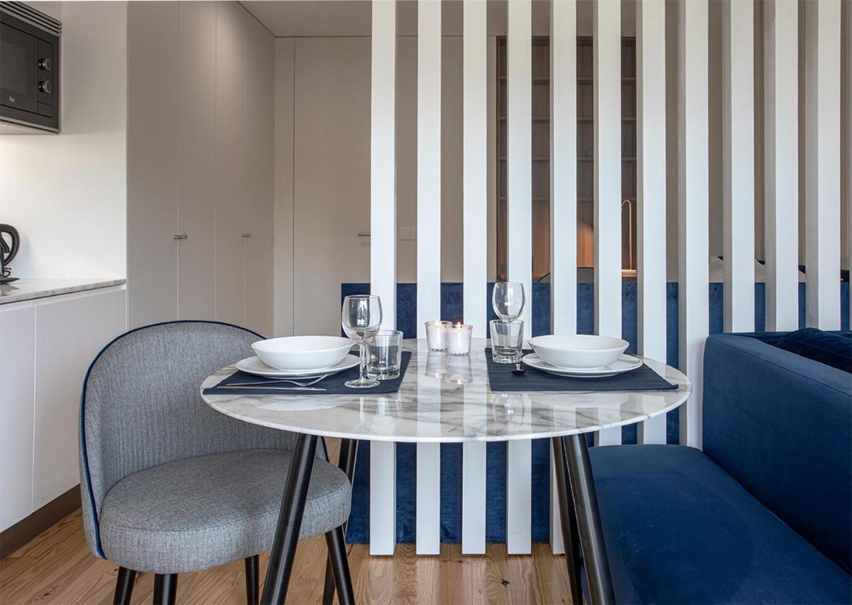 Orm - Martires & Pinheiro Apartments Porto Bagian luar foto