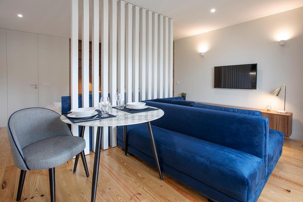 Orm - Martires & Pinheiro Apartments Porto Bagian luar foto