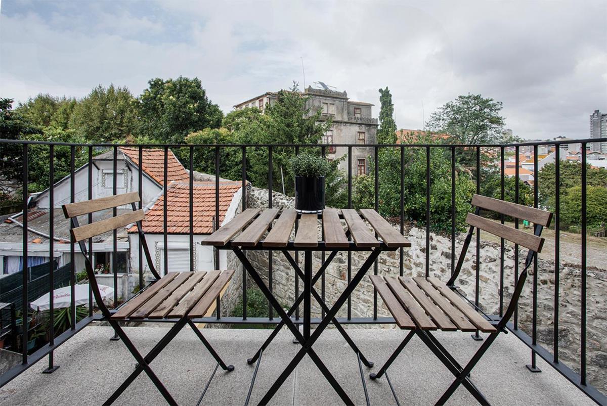 Orm - Martires & Pinheiro Apartments Porto Bagian luar foto