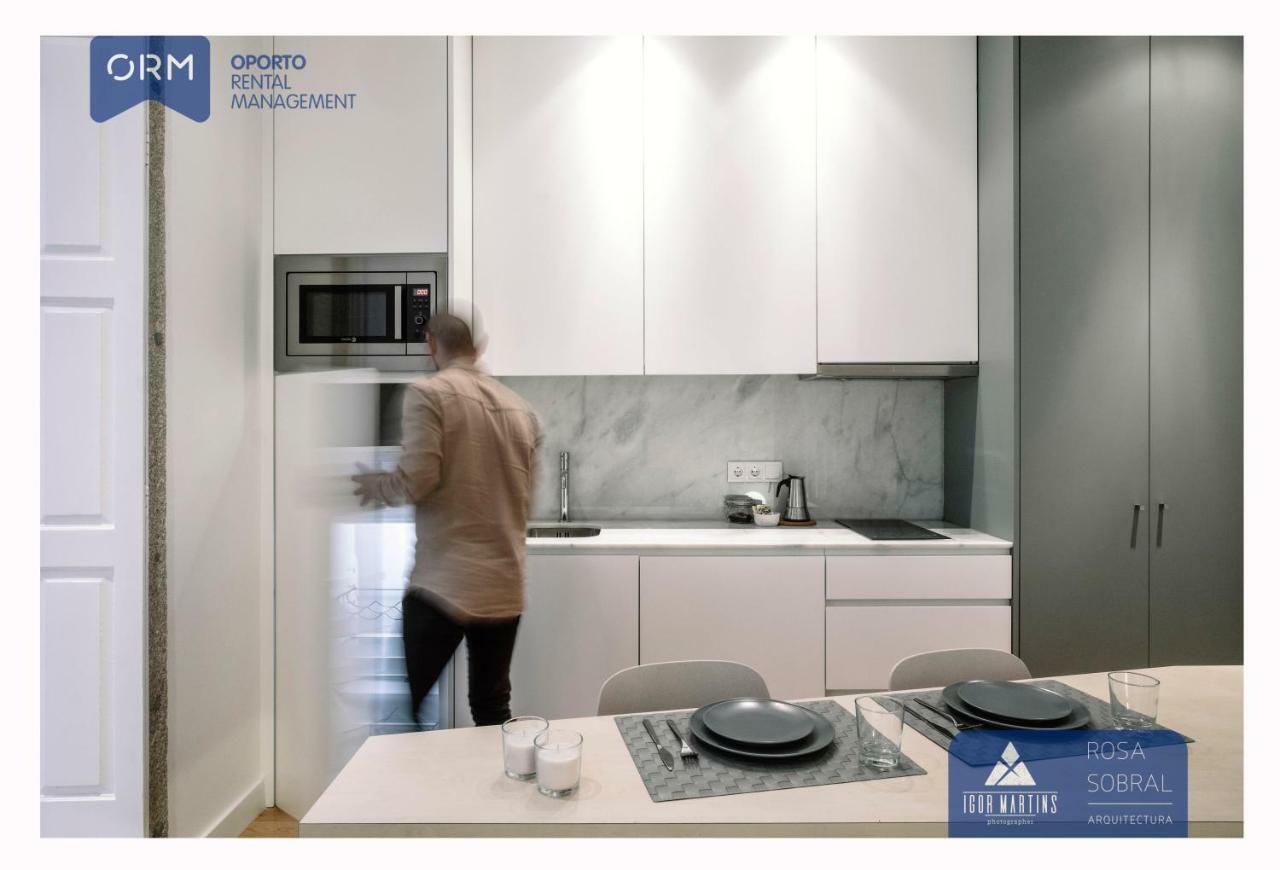 Orm - Martires & Pinheiro Apartments Porto Bagian luar foto